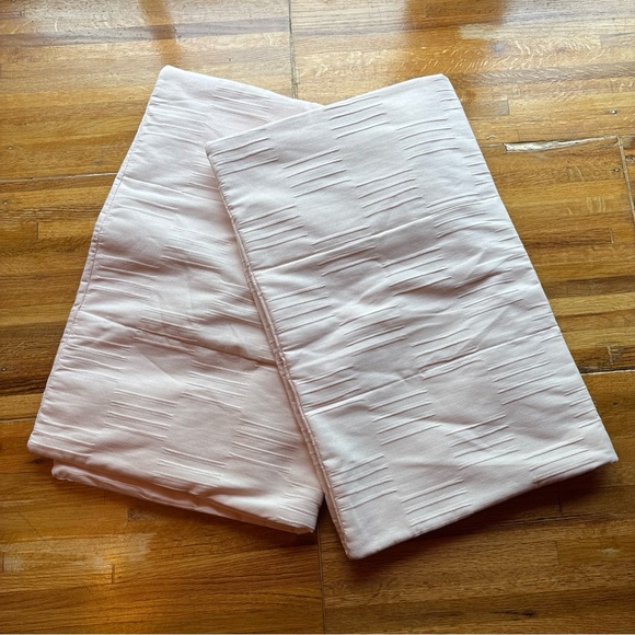 Beddy's Ava Standard Pillow Case Blush Pink Textured Cotton Lot 2  Set 26x20 - Picture 1 of 7